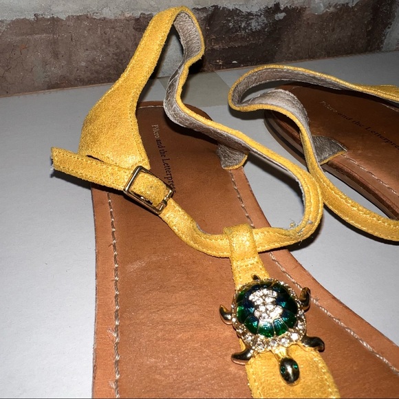 Yellow Sandals with Turtle Charm - Picture 4 of 8